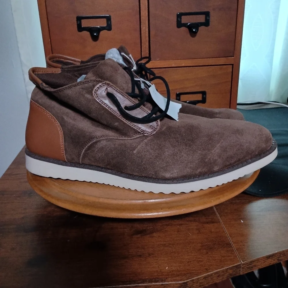 NWT Dr Scholl,s Mens Chukka Brown Boot Shoe 9